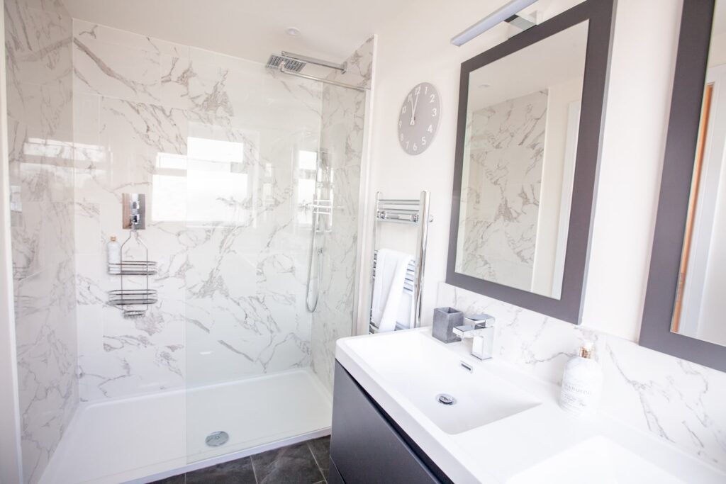 Seascapes Bathroom - Luxury apartments Kent